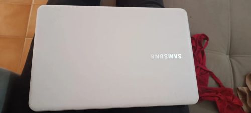 Notebook Samsung branco