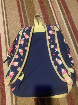 Mochila infantil com estampa de milkshake