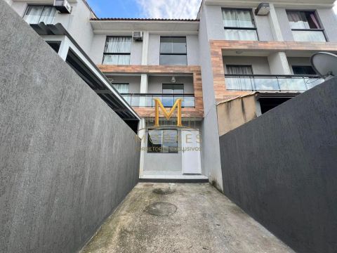 Casa quatro quartos passo o financiamento jardim Letícia 