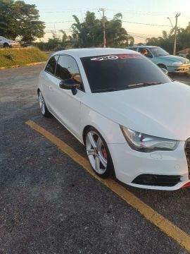 Carro muito novo!