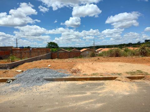 Loteamento pronto para construir  próximo ao Independência em Montes Claros 