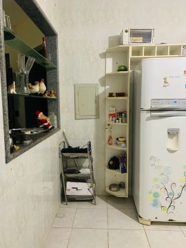 Alugo quarto , com banheiro e cozinha (mobiliado)