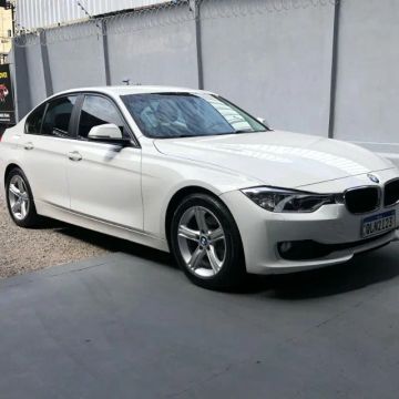 BMW 320I COM POUCOS KM RODADOS