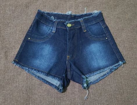 Short Jeans Desfiado Feminino