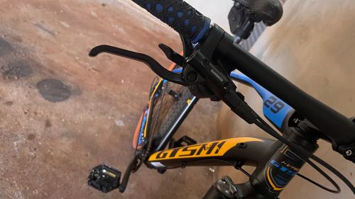 GTS VTEC ARO 29 FREIOS MT200 SHIMANO HIDRÁULICOS