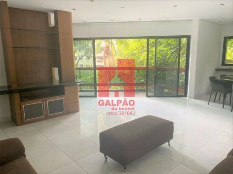 Lindo Apartamento em local nobre de Moema Pássaros, possui 205m², 1 por andar, totalmente 