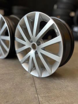 Rodas aro 17 no estado de nova