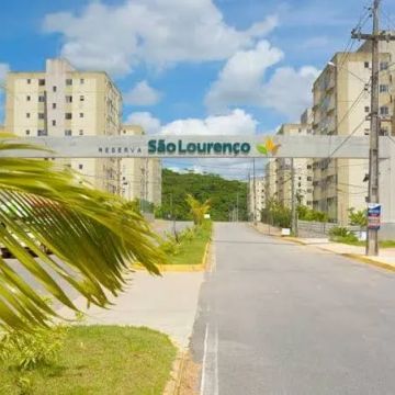 Vende se ou aluga se (São Lourenço)