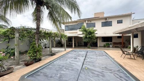 SOBRADO NA QUADRA 509 SUL(ARSO 54) COM 319,40M², 5 QUARTOS SENDO 2 SUÍTES COM CLOSET E ÁRE