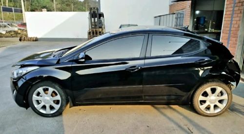Sucata Elantra para retirada de peças