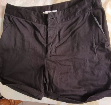 Short preto social