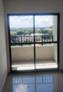 Porta de vidro de correr com duas folhas 