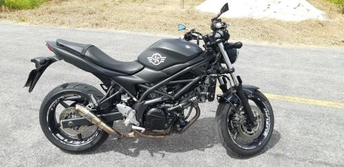 Moto-Suzuki SV650 - 2018 - Naked
