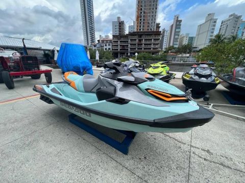 Jet Ski Sea-Doo Wake Pro 230 29 Horas de Uso