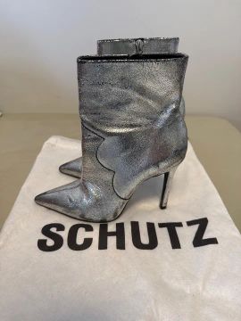 Botas de salto alto prateadas Schutz 35