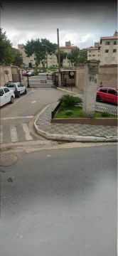 Apartamento Padrão em Condomínio Fechado