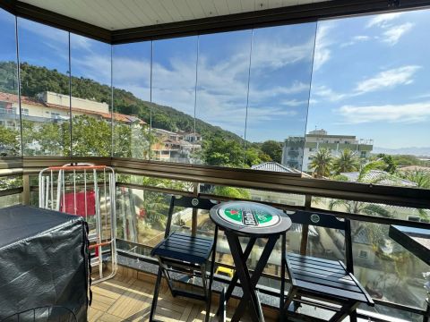 Excelente apartamento no Campo Belo ,em condominio. Oportunidade na região !