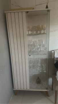 Cristaleira Branca / Aparador Buffet / Armário 