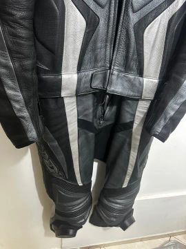 Macacão moto de Couro para Motociclista.