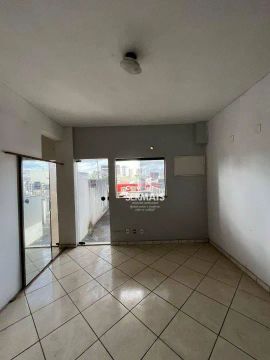 Kitnet para Locação - Av. Carlos Gomes - 11
