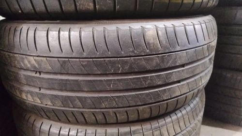 Pneus 215/55/18 Michelin 90% de borracha