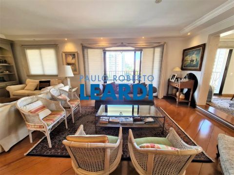 APARTAMENTO - CAMPO BELO - SP