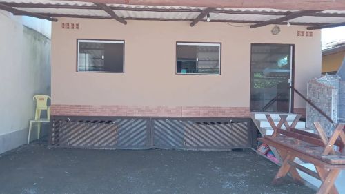 Casas na praia do estaleiro Ubatumirim Ubatuba 