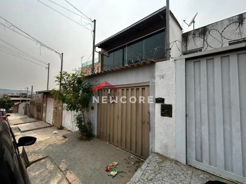 Casa em Rua Maria Angélica Ximenes - Asteca (São Benedito) - Santa Luzia/MG