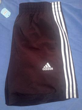 Bermuda adidas tamanho M