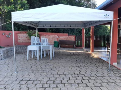 Tenda piramidal