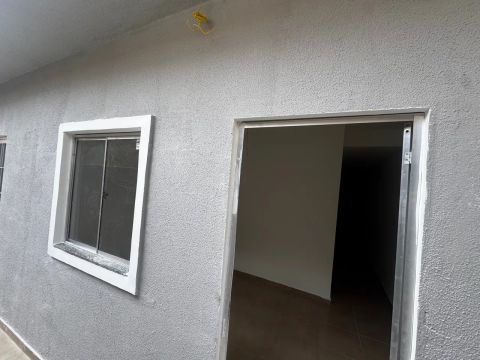 Casa Térrea com 1 quarto - Ótima Localização!