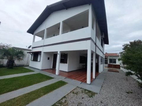 Casa 5 quartos com Edícula no bairro Daniela Florianópolis
