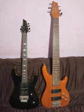 Contra baixo $600,00 e Guitarra $200,00