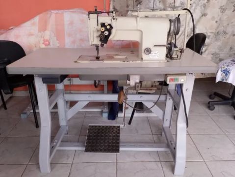Maquina de costura