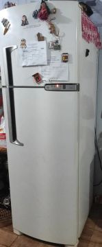 Geladeira Brastemp Duplex Frost Free Conservada Com Todos Acessórios 110 Volts