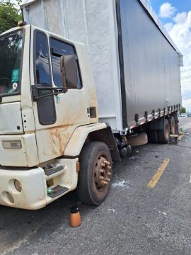 Vendo Ford Cargo 1421 Ano 2003