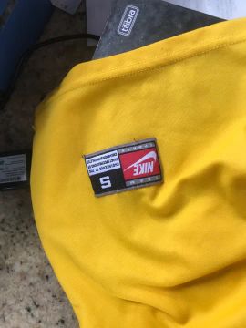 Camiseta Nike amarela tamanho S