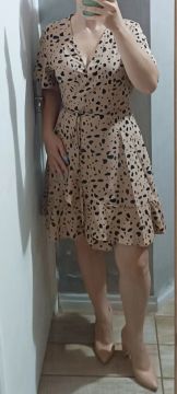 Desapego de verão, vestidos e macaquinho servem P e M