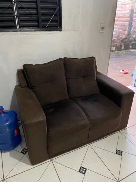 Sofá de 2 lugares em ótimo estado