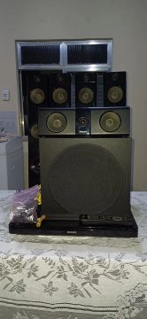 Home Theater Philips 5.1 com Subwoofer