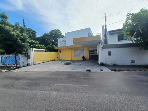 Prédio para alugar no bairro Papicu - Fortaleza/CE