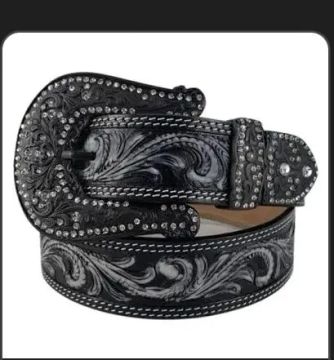 Cinto feminino com strass