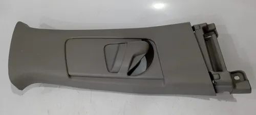 Acabamento Direito Coluna Central Toyota Yaris 2019 - 2023