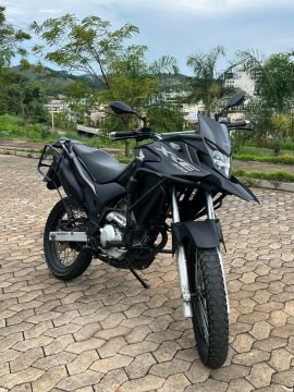 Xre 300 2021/ 2025 pago 