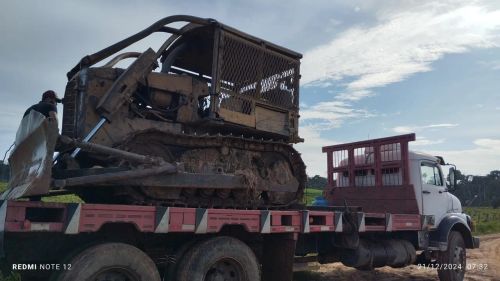 Trator de Esteira Caterpillar Usado