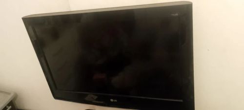 TV LG Full HD 32 polegadas