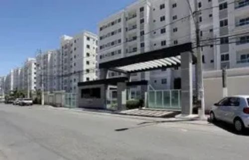 Imóvel para venda possui 52 metros quadrados com 2 quartos em Buraquinho - Lauro de Freita