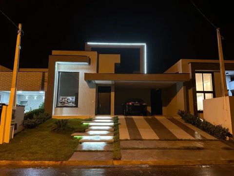 Casa térrea nova no Condomínio  Veneza Mogi das Cruzes - SP.