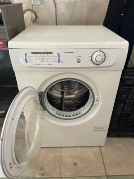 Secadora de Roupa Electrolux 10kg Turbo Rápida