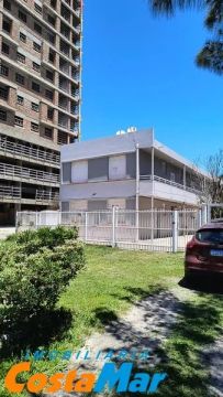 Apto em Av 2 dorm locação de verão